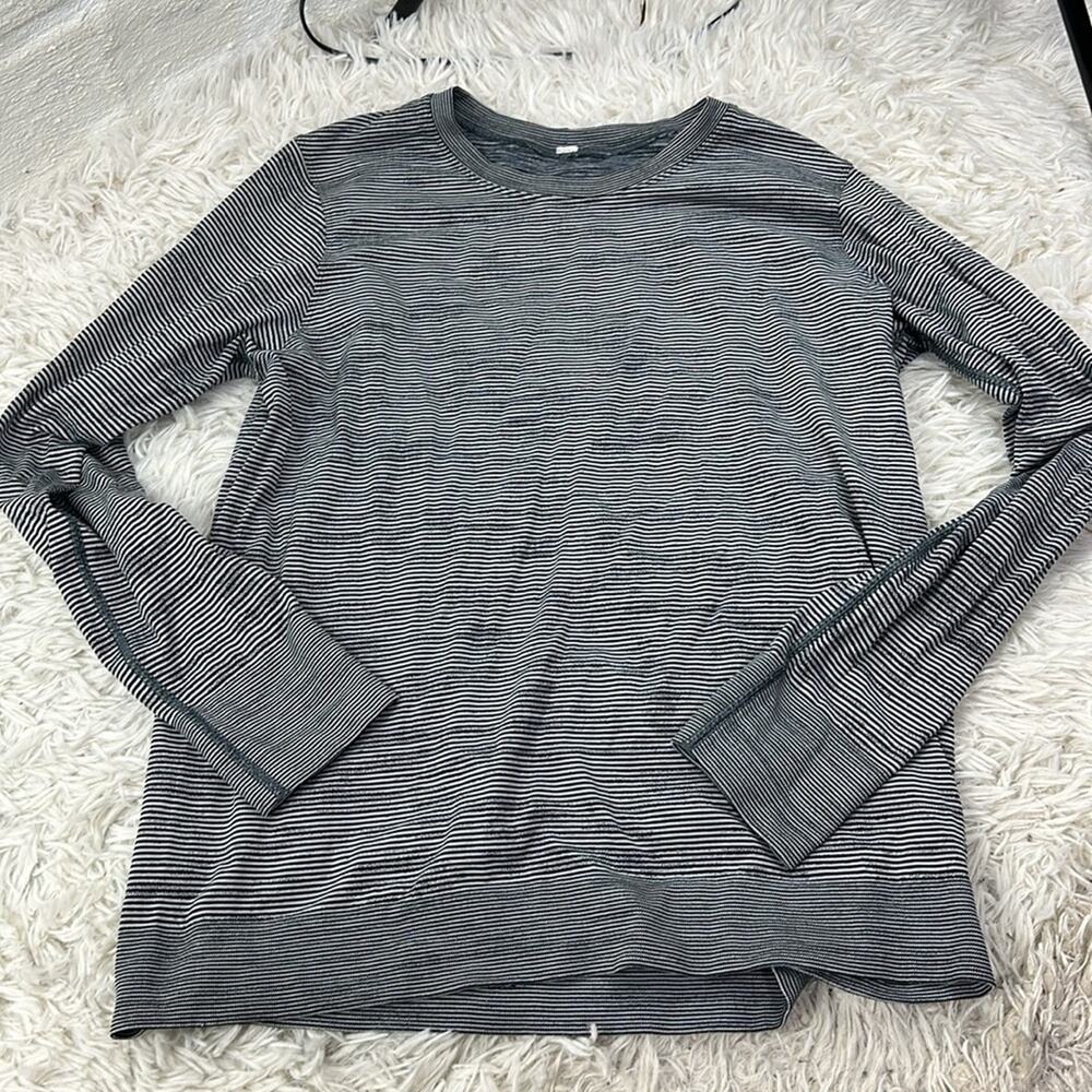 Lululemon Swiftly Tech Tee Relaxed Fit Hyper Stripe White Black